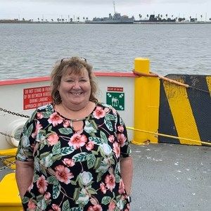 Meet your Posher, Dawnette